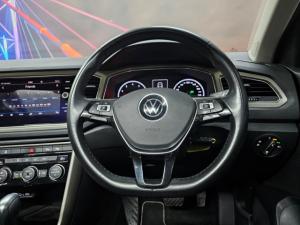 Volkswagen T-Roc 2.0TSI 140kW 4Motion Design - Image 6