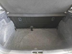 Volkswagen Polo Vivo hatch 1.4 Trendline - Image 19