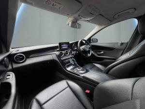 Mercedes-Benz C-Class C180 auto - Image 12