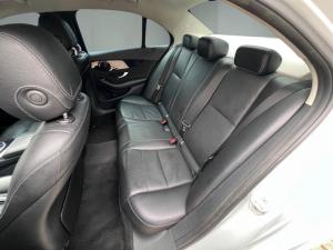 Mercedes-Benz C-Class C180 auto - Image 13