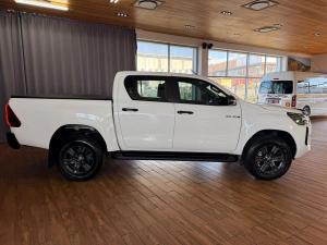 Toyota Hilux 2.8GD-6 double cab Raider auto - Image 10