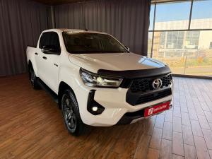 Toyota Hilux 2.8GD-6 double cab Raider auto - Image 1
