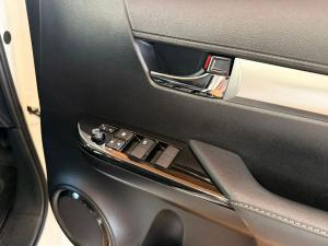 Toyota Hilux 2.8GD-6 double cab Raider auto - Image 26