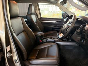 Toyota Hilux 2.8GD-6 48V double cab Raider - Image 15
