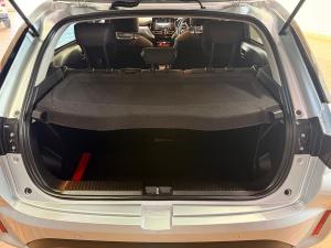 Toyota Starlet Cross 1.5 XR manual - Image 11