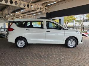 Suzuki Ertiga 1.5 GA - Image 9