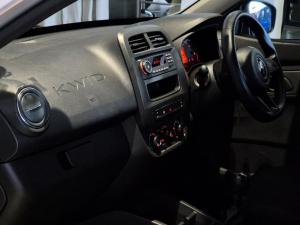 Renault Kwid 1.0 Evolution - Image 12