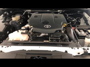 Toyota Hilux 2.4GD-6 single cab Raider manual - Image 14