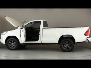 Toyota Hilux 2.4GD-6 single cab Raider manual - Image 26