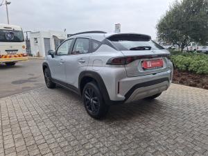 Toyota Starlet Cross 1.5 XS auto - Image 21