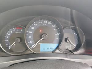 Toyota Corolla Quest 1.8 Plus manual - Image 11