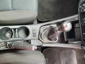 Toyota Corolla Quest 1.8 Plus manual - Image 12