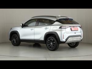 Toyota Starlet Cross 1.5 XS auto - Image 21