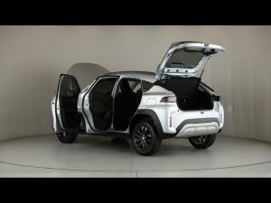 Toyota Starlet Cross 1.5 XS auto - Image 25