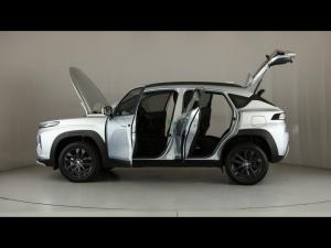 Toyota Starlet Cross 1.5 XS auto - Image 26