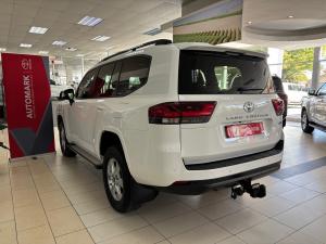 Toyota Land Cruiser 300 3.3D GX-R - Image 10