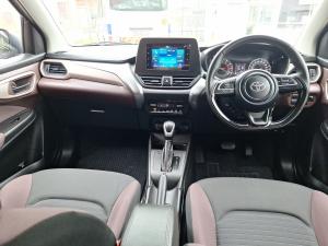 Toyota Starlet Cross 1.5 XS auto - Image 6