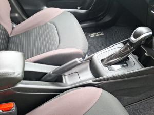 Toyota Starlet Cross 1.5 XS auto - Image 12