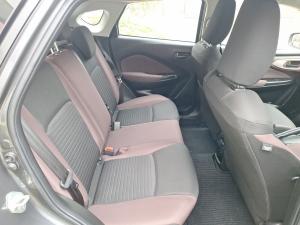 Toyota Starlet Cross 1.5 XS auto - Image 18