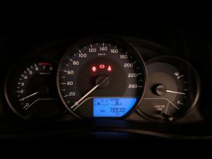 Toyota Corolla Quest 1.8 Plus manual - Image 9