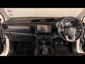 Toyota Hilux 2.4GD-6 single cab Raider manual - Image 6