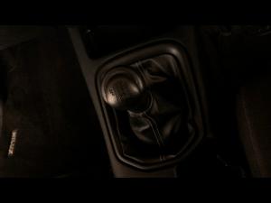 Toyota Hilux 2.4GD-6 single cab Raider manual - Image 15