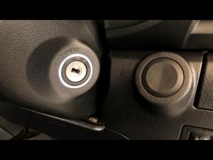 Toyota Hilux 2.4GD-6 single cab Raider manual - Image 16