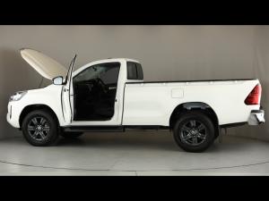 Toyota Hilux 2.4GD-6 single cab Raider manual - Image 26