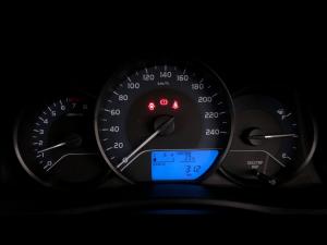 Toyota Corolla Quest 1.8 Plus manual - Image 9