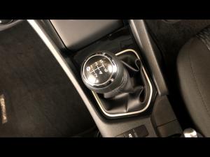 Toyota Corolla Quest 1.8 Plus manual - Image 15