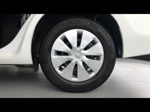 Toyota Corolla Quest 1.8 Plus manual - Image 19