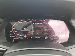 BMW X7 M50i - Image 11