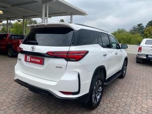 Toyota Fortuner 2.4GD-6 4x4 - Image 2