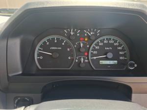 Toyota Land Cruiser 79 4.2D double cab - Image 9