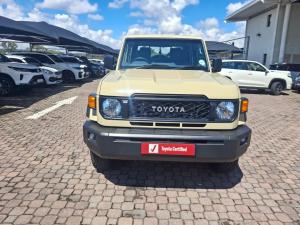 Toyota Land Cruiser 79 4.2D double cab - Image 4