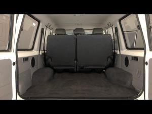 Toyota Land Cruiser 76 2.8GD-6 station wagon VX - Image 13