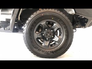 Toyota Land Cruiser 76 2.8GD-6 station wagon VX - Image 17
