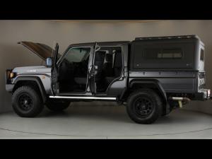 Toyota Land Cruiser 79 2.8GD-6 double cab auto - Image 13