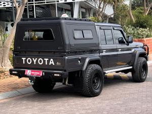Toyota Land Cruiser 79 2.8GD-6 double cab auto - Image 2