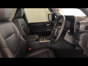 Toyota Land Cruiser Prado 2.8GD VX-R - Image 10