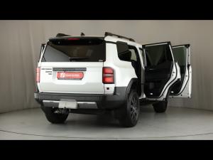 Toyota Land Cruiser Prado 2.8GD VX-R - Image 24