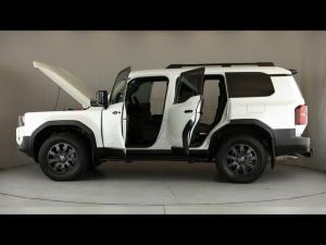 Toyota Land Cruiser Prado 2.8GD VX-R - Image 27