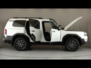 Toyota Land Cruiser Prado 2.8GD VX-R - Image 31