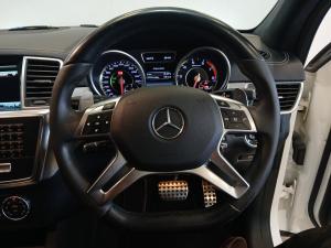 Mercedes-Benz ML ML63 AMG - Image 8