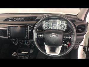 Toyota Hilux 2.4GD-6 single cab Raider manual - Image 8