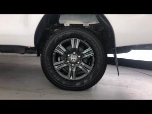 Toyota Hilux 2.4GD-6 single cab Raider manual - Image 16