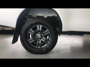 Toyota Hilux 2.4GD-6 single cab Raider manual - Image 19