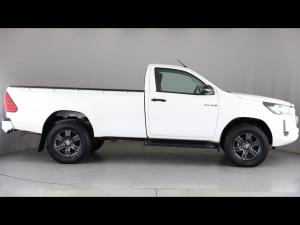 Toyota Hilux 2.4GD-6 single cab Raider manual - Image 3