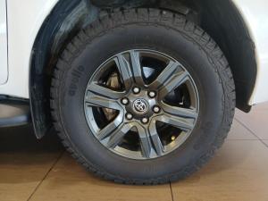 Toyota Hilux 2.8GD-6 double cab 4x4 Raider auto - Image 19
