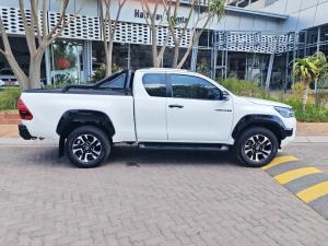 Toyota Hilux 2.8GD-6 Xtra cab Legend 55 - Image 3